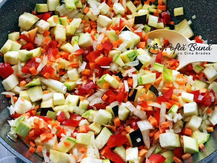 Tocana de legume reteta de ghiveci cu orez Tocana de legume ghiveci cu orez reteta gina bradea 3 700x525 - Tocana de legume reteta de ghiveci cu orez