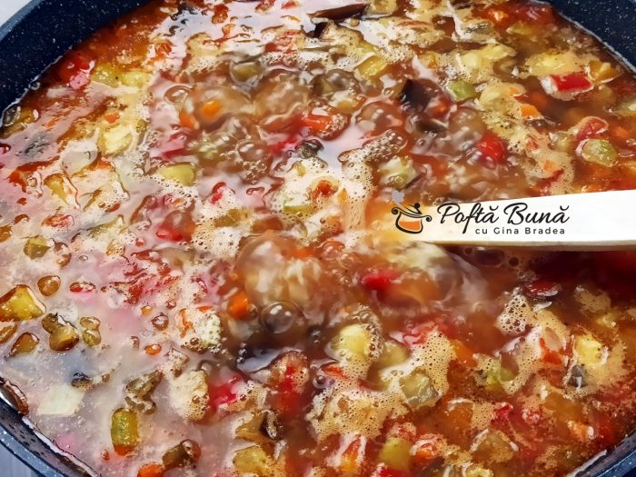 Tocana de legume reteta de ghiveci cu orez Tocana de legume ghiveci cu orez reteta gina bradea 6 700x525 - Tocana de legume reteta de ghiveci cu orez