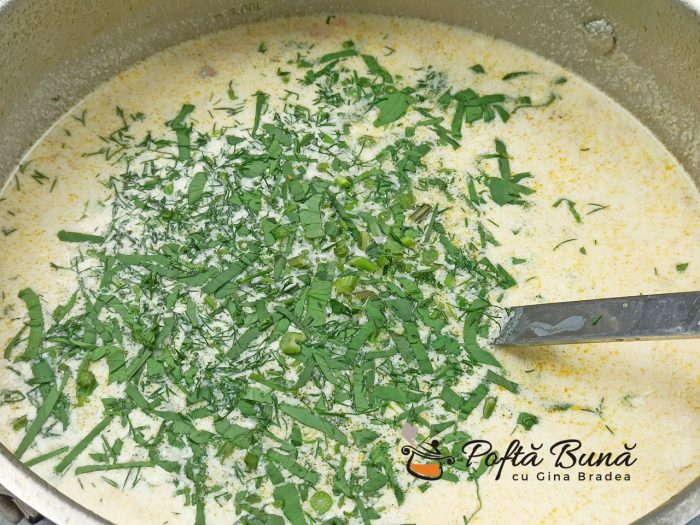 Ciorba de pastai cu smantana si afumatura Ciorba de pastai cu smantana si afumatura reteta ardeleneasca gina bradea 7 700x525 - Ciorba de pastai cu smantana si afumatura