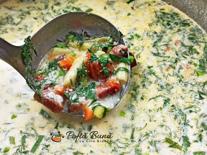 Ciorba de pastai cu smantana si afumatura - reteta ardeleneasca Ciorba de pastai cu smantana si afumatura - reteta ardeleneasca