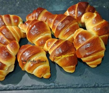 Index retete culinare cornuri ciocolata reteta pas cu pas cornuri pufoase 6 350x300 - Index retete culinare