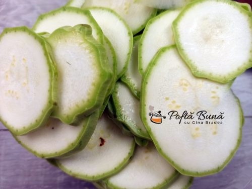 Ratatouille - reteta de ghiveci frantuzesc la cuptor Ratatouille reteta de ghiveci frantuzesc la cuptor gina bradea 5 500x376 - Ratatouille - reteta de ghiveci frantuzesc la cuptor