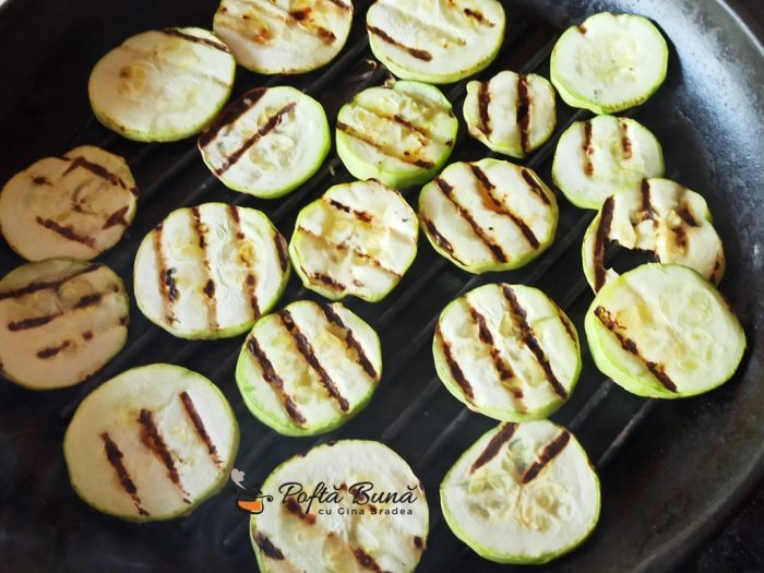 Vinete si dovlecei in ulei la borcan pentru iarna gina bradea 2 700x525 - Vinete si dovlecei in ulei la borcan pentru iarna