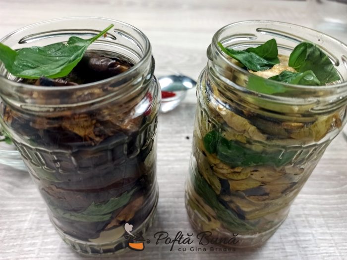 Vinete si dovlecei in ulei la borcan pentru iarna gina bradea 5 700x525 - Vinete si dovlecei in ulei la borcan pentru iarna