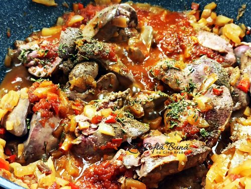 Ficatei de pui cu ceapa, rosii, ardei si usturoi Ficatei de pui cu ceapa rosii si usturoi la tigaie gina bradea 6 500x376 - Ficatei de pui cu ceapa, rosii, ardei si usturoi