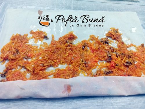 Placinta cu dovleac si nuci Placinta cu dovleac si nuci reteta de post gina bradea 5 500x376 - Placinta cu dovleac si nuci