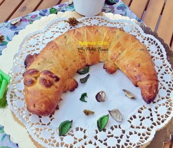 placinta crocodil cu mere scortisoara 7 350x300 - Index retete culinare