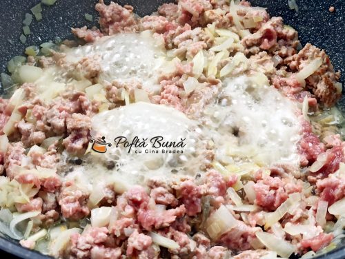 Musaca de vinete cu carne tocata Musaca de vinete cu carne tocata reteta gina bradea 9 500x376 - Musaca de vinete cu carne tocata