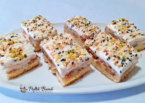 Prajitura cu mere, nuca de cocos si frisca