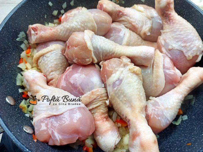 Papricas de pui reteta cu galuste si smantana Papricas de pui reteta cu galuste si smantana gina bradea 3 700x525 - Papricas de pui reteta cu galuste si smantana