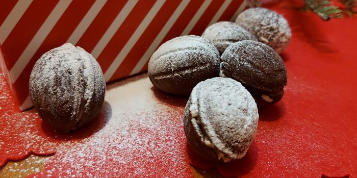 Nuci cu cacao si crema de cocos