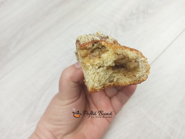 Mucenici umpluti cu nuca miere si scortisoara reteta gina bradea 25 700x525 - Mucenici pufosi umpluti cu nuca si scortisoara