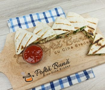 Quesadilla cu piept de pui - reteta rapida Quesadilla cu piept de pui - reteta rapida