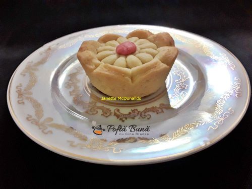 minitarte cu gem reteta simpla 6 500x375 - Minitarte umplute cu nutella si gem de smochine