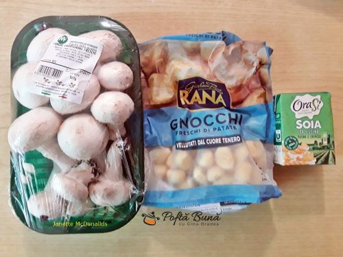 Gnocchi cu ciuperci si smantana de soia