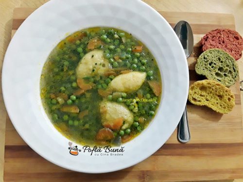 Supa de mazare cu galuste