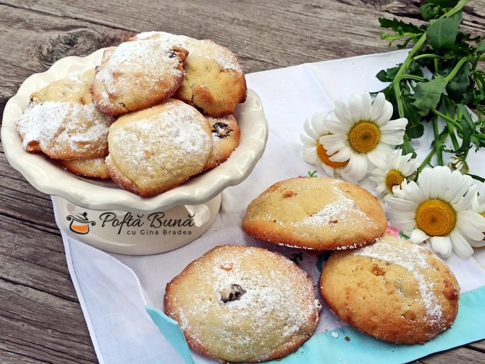 Fursecuri cu unt, stafide, ciocolata, foarte fragede - reteta simpla Gina Bradea Fursecuri cu unt, stafide, ciocolata, foarte fragede - reteta simpla