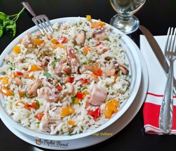 Index retete culinare salata de orez cu fructe de mare 2 350x300 - Index retete culinare