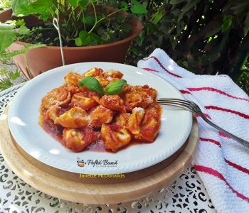 tortellini cu sos de rosii 3 350x300 - Index retete culinare (categorii)