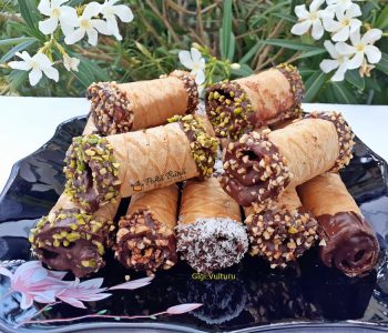 Index retete culinare minioane rulouri din foi de placinta 1 350x300 - Index retete culinare