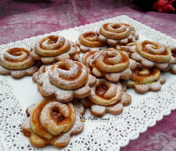 fursecuri cu gem de caise gina bradea 3 350x300 - Index retete culinare