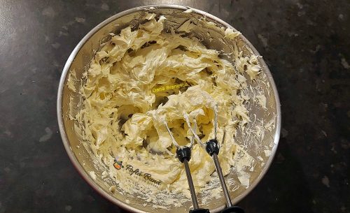 Tort Egiptean cu foi de nuca si crema de vanilie tort egiptean cu foi de nuca si crema de vanilie gina bradea 10 500x305 - Tort Egiptean cu foi de nuca si crema de vanilie