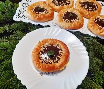 Index retete culinare cosulete din foi de placinta umplute cu ciocolata 1 350x300 - Index retete culinare