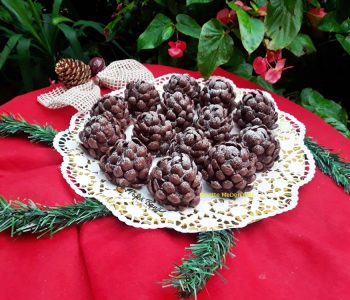 Index retete culinare fursecuri conuri de brad din biscuiti gina bradea 2 350x300 - Index retete culinare