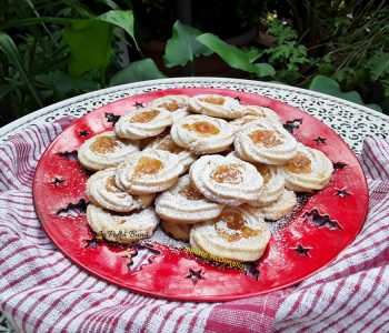 fursecuri cu unt si gem reteta simpla 3 350x300 - Index retete culinare