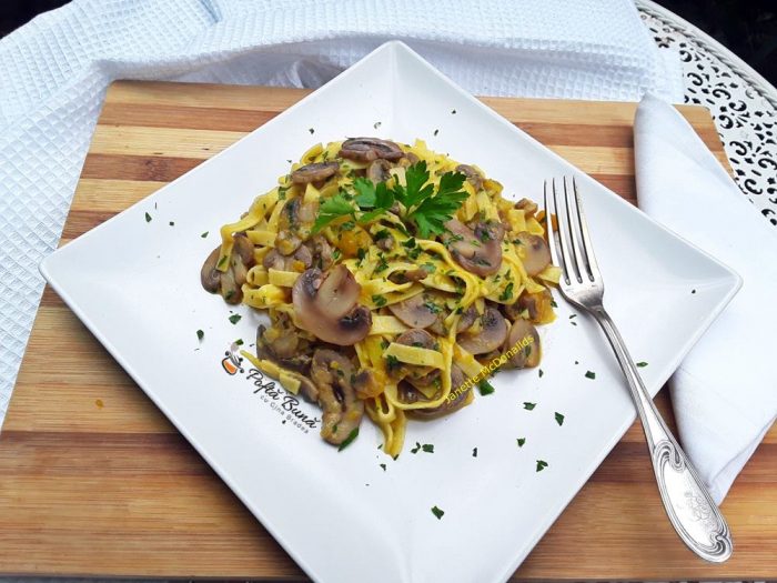 Tagliatelle cu dovleac si ciuperci