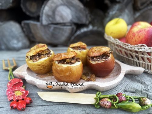 Mere coapte cu scortisoara, stafide, nuca, reteta simpla