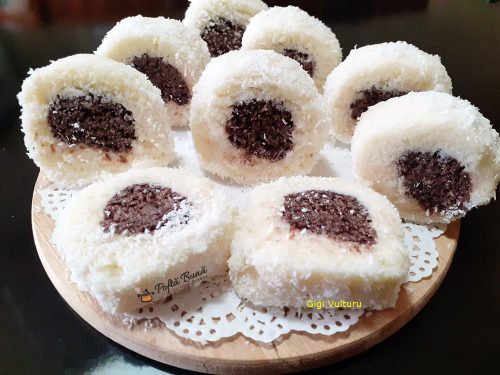 Index retete culinare rulada din nuca de cocos si lapte condensat gigi vulturu 1 500x375 - Index retete culinare