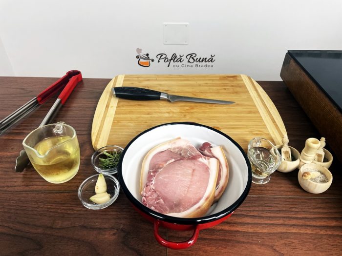 Cotlet de porc la tigaie Cotlet de porc la tigaie