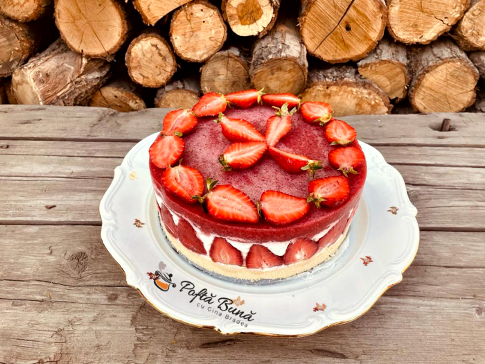 Cheesecake cu capsuni reteta fara coacere Cheesecake cu capsuni reteta fara coacere