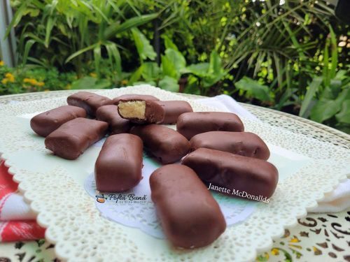 Batoane cu cocos bounty de casa Batoane cu cocos bounty de casa