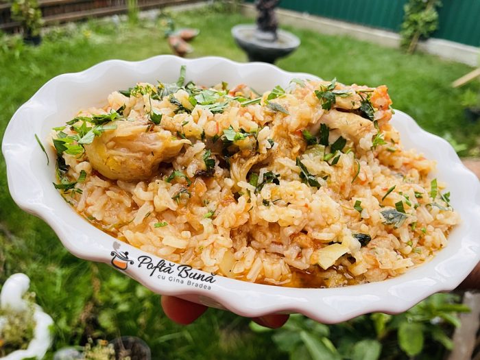 Mancare de pui cu orez si rosii Retete Culinare cu Gina Bradea