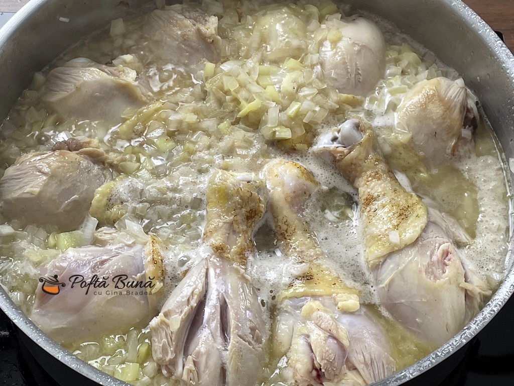 Mancare de pui cu orez si rosii Retete Culinare cu Gina Bradea