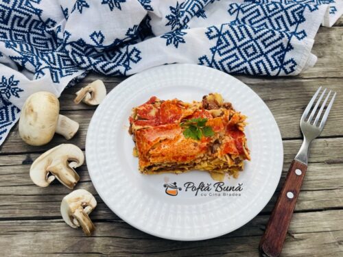 Lasagna cu ciuperci si sos de rosii reteta de post