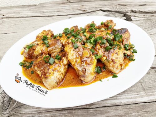 Aripioare picante la cuptor, marinate-n iaurt cu otet balsamic si condimente