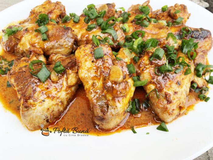 Aripioare de pui marinate in bere Aripioare picante la cuptor marinate n iaurt reteta gina bradea 7 700x525 - Aripioare de pui marinate in bere