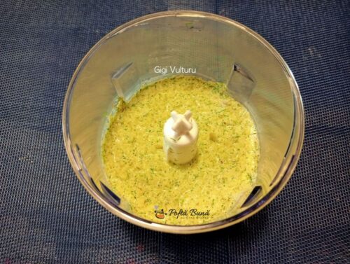 Sos din castraveti acri, maioneza si marar sos din castraveti acri maioneza reteta gina bradea 5 500x377 - Sos din castraveti acri, maioneza si marar