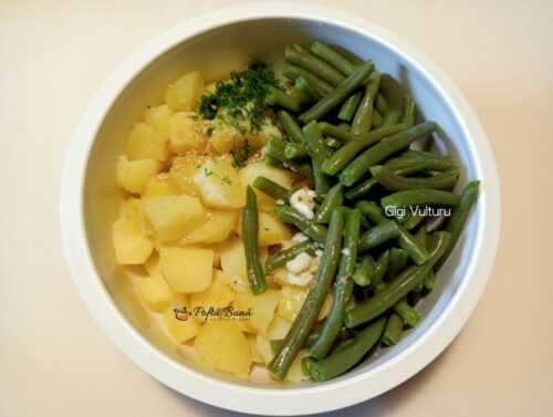 salata de cartofi cu fasole verde reteta gina bradea 5 500x377 - Salată de cartofi cu fasole verde