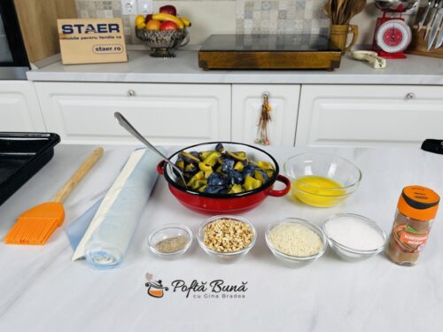 Ingrediente pentru placinta cu prune si nuci Ingrediente pentru placinta cu prune si nuci
