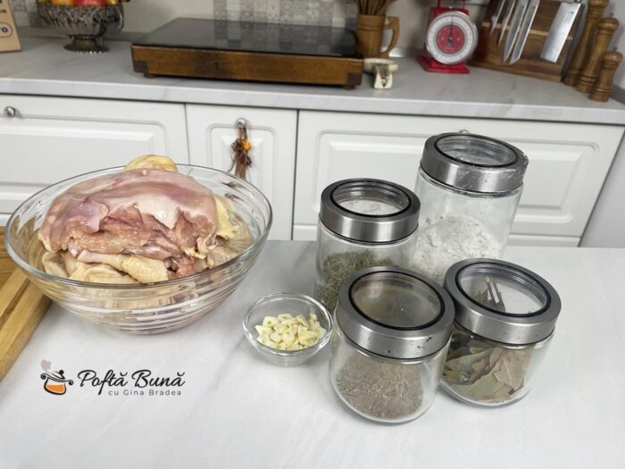 Carne de pui la borcan in suc propriu reteta de tusonca gina bradea 2 700x525 - Carne de pui la borcan in suc propriu