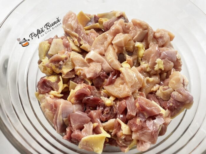 Carne de pui la borcan in suc propriu reteta de tusonca gina bradea 3 700x525 - Carne de pui la borcan in suc propriu