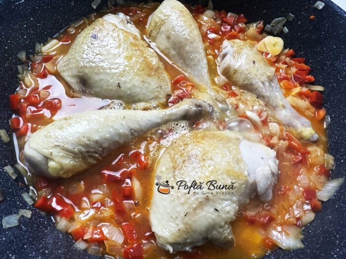 Mancare de rosii cu pui Mancare de rosii cu pui