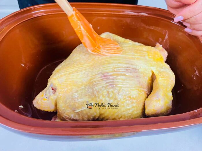 Pui cu 40 de catei de usturoi Pui cu 40 de catei de usturoi