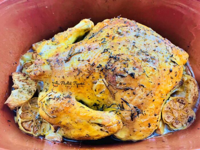 Pui cu 40 de catei de usturoi Pui cu 40 de catei de usturoi