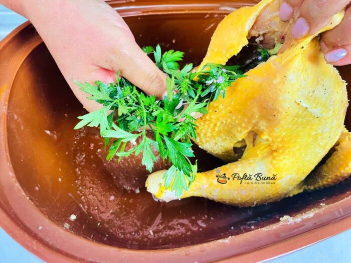 Pui cu 40 de catei de usturoi Pui cu 40 de catei de usturoi