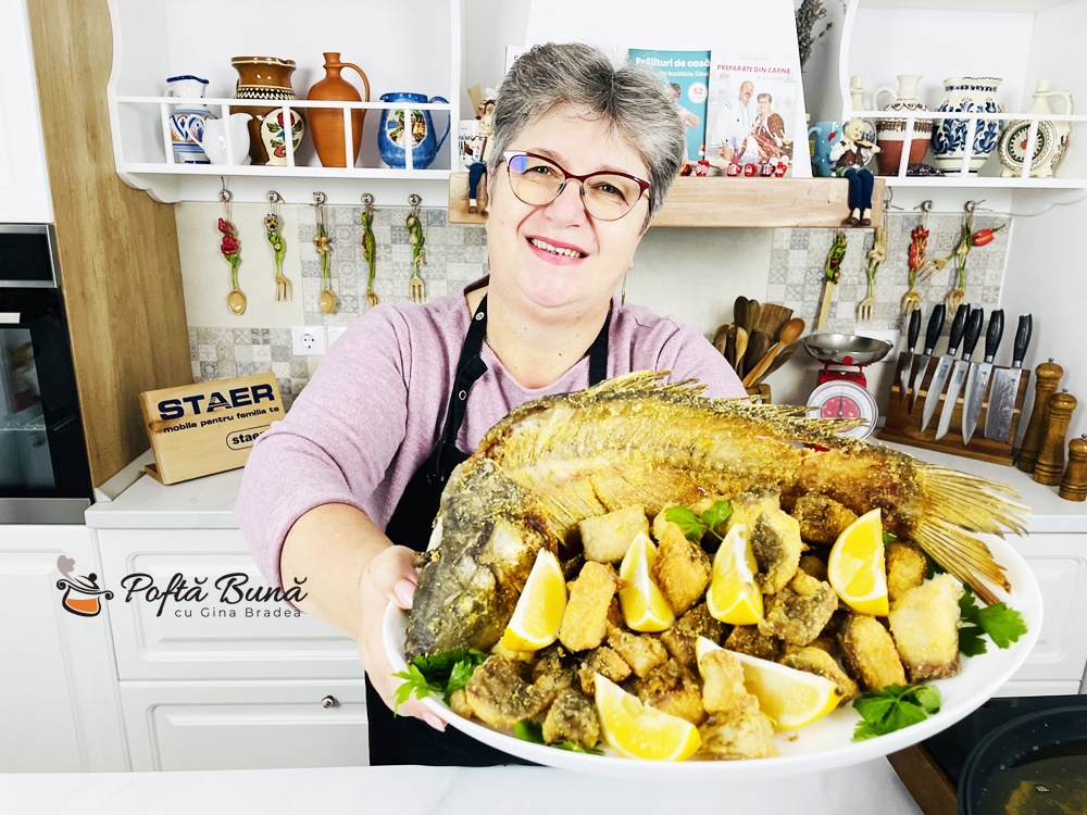 Crap prajit cu malai si faina alba Crap prajit cu malai si faina alba